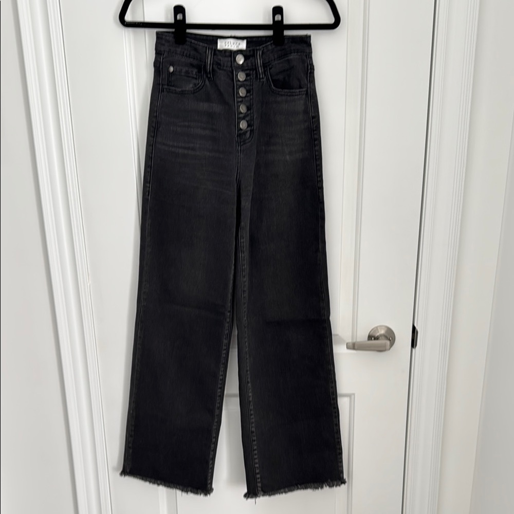 High Rise Black Jeans with Relaxed Fit